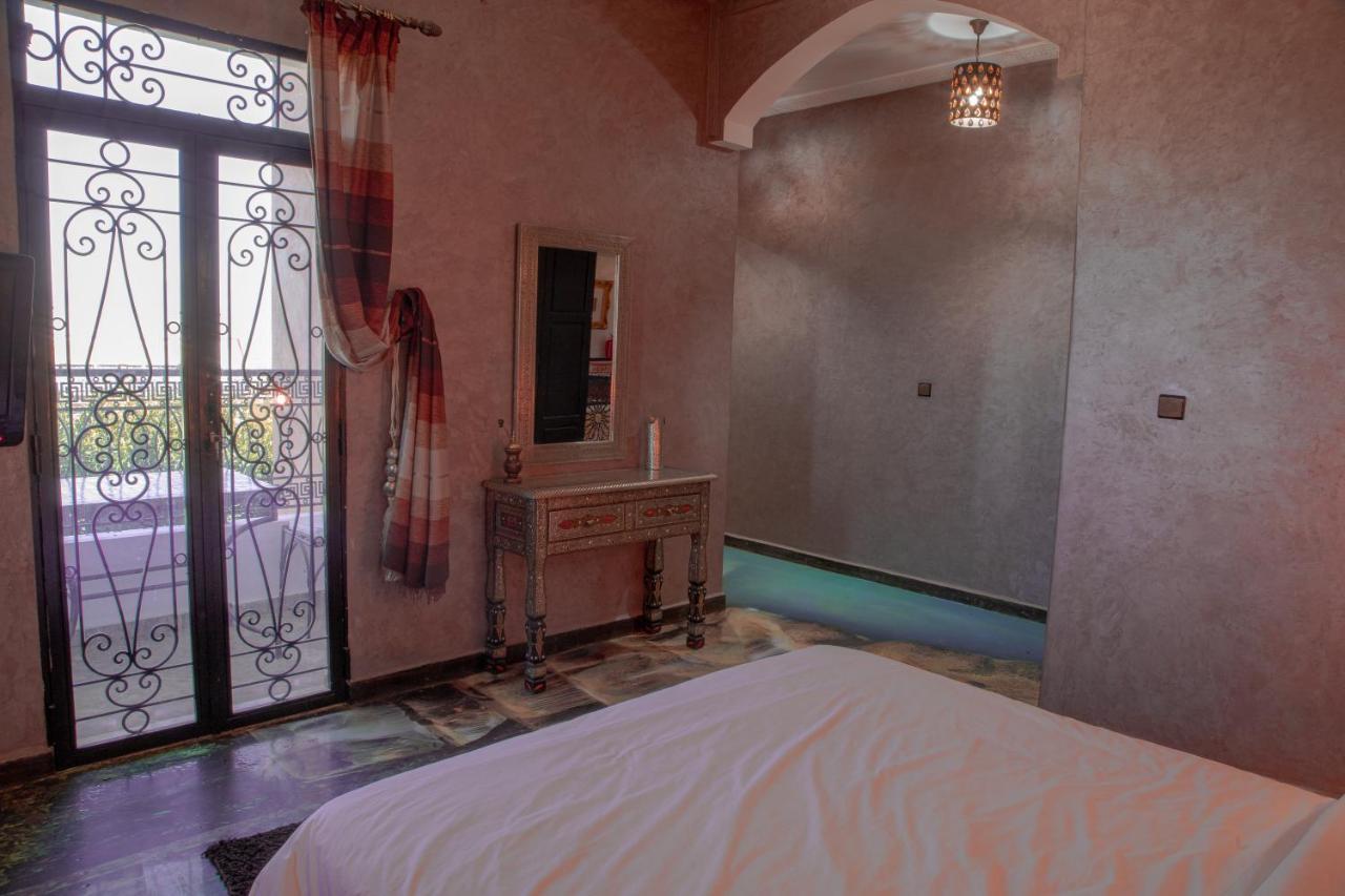 Jnanat Aicha Guesthouse Wawizelte Zewnętrze zdjęcie